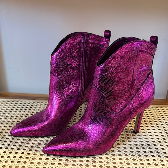 Gianni Bini Pink Western Ankle Boots - Picture 1 of 4